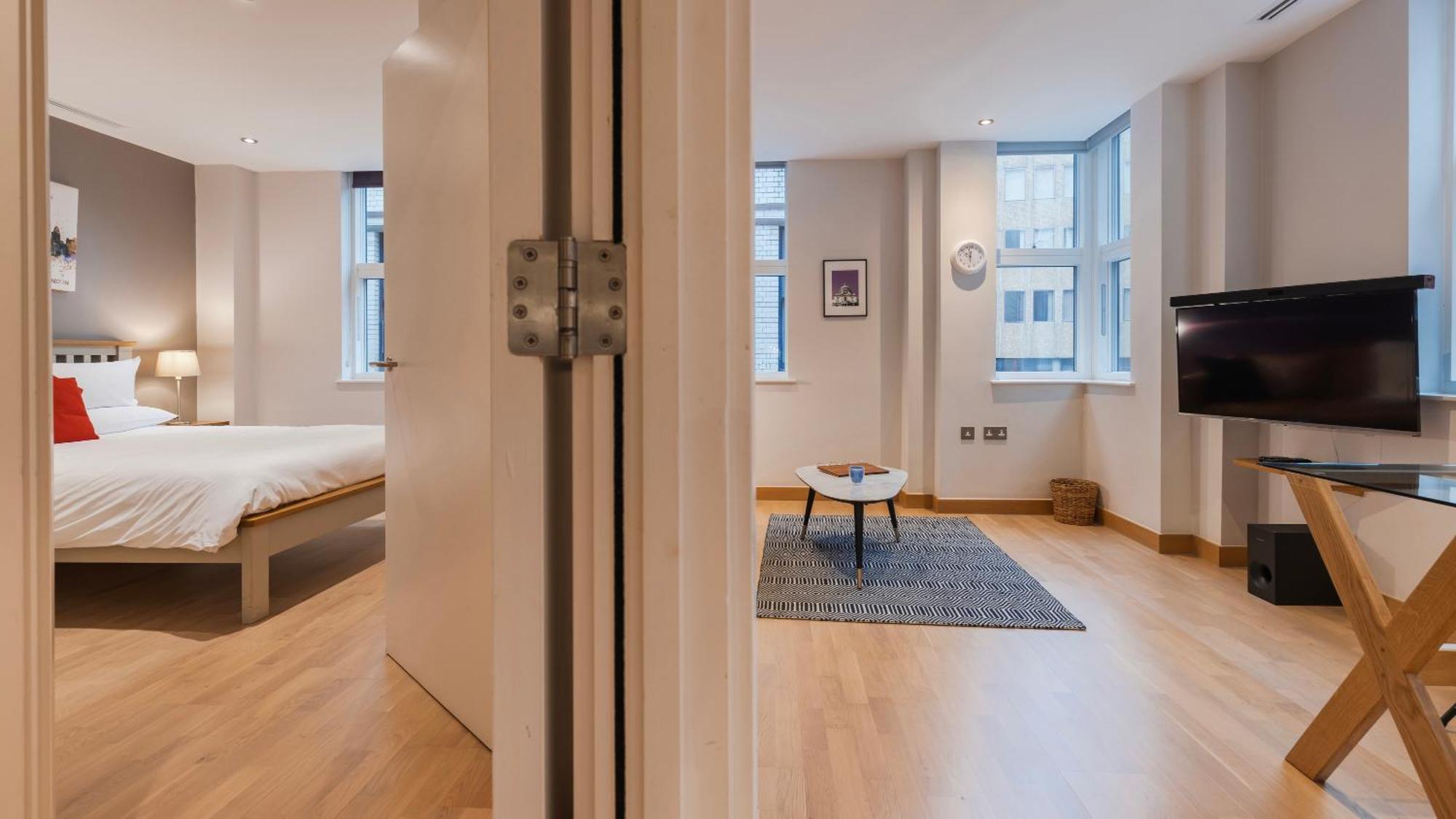 Barbican Serviced Apartments By Lovelystay London Bilik gambar