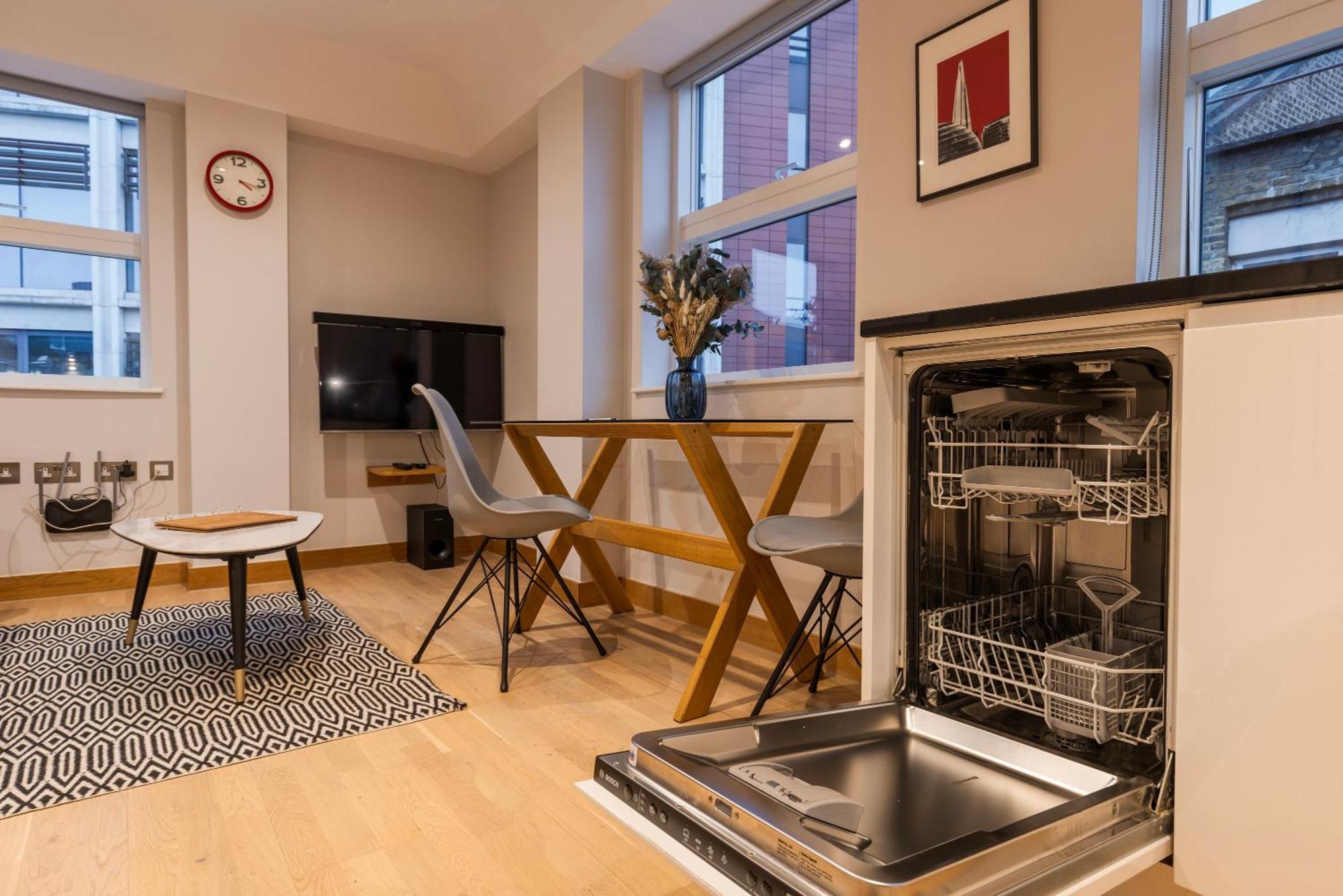 Barbican Serviced Apartments By Lovelystay London Bilik gambar