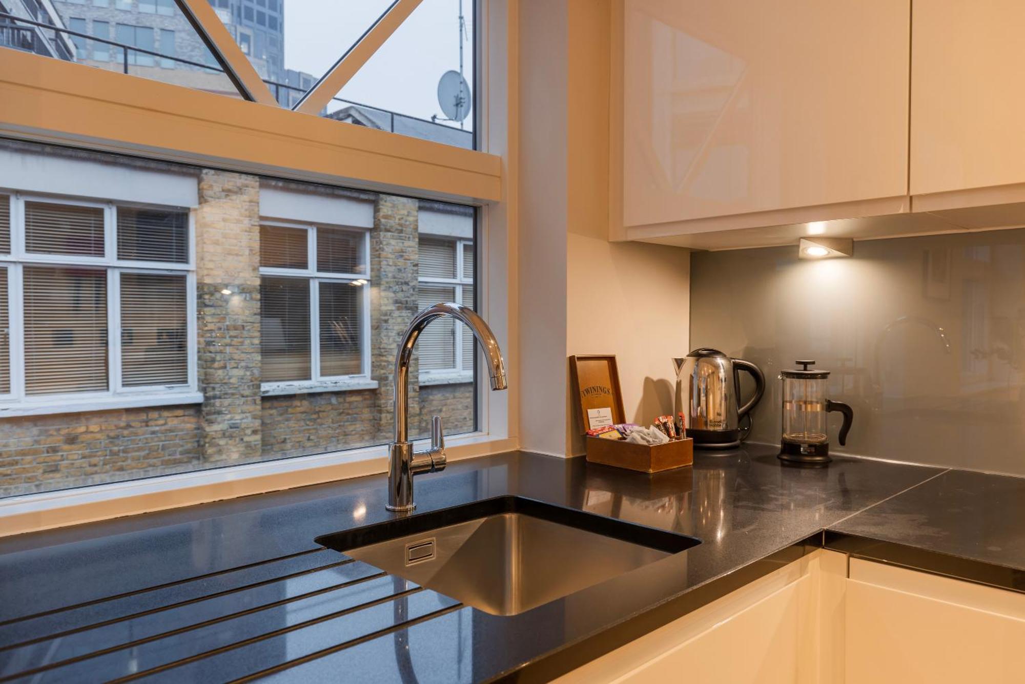 Barbican Serviced Apartments By Lovelystay London Bilik gambar